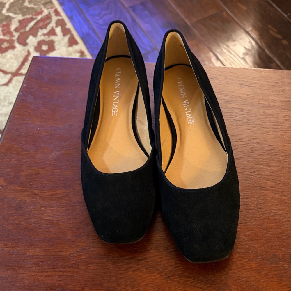 Crown Vintage Black Suede Flats NWOB
